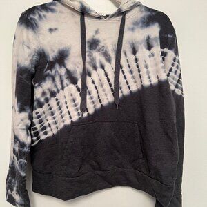 Flirtude Active tie dye hoodie
